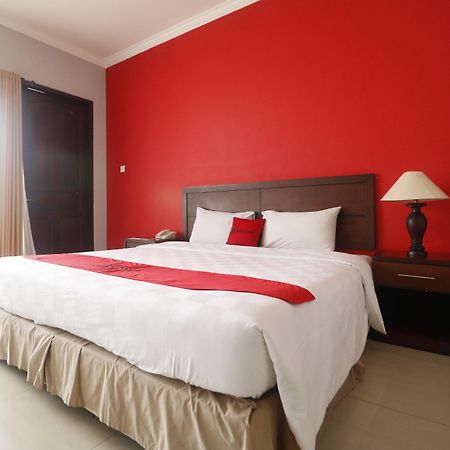 Reddoorz Premium @ Bukit Damai Indah Hotel Balikpapan  Ngoại thất bức ảnh