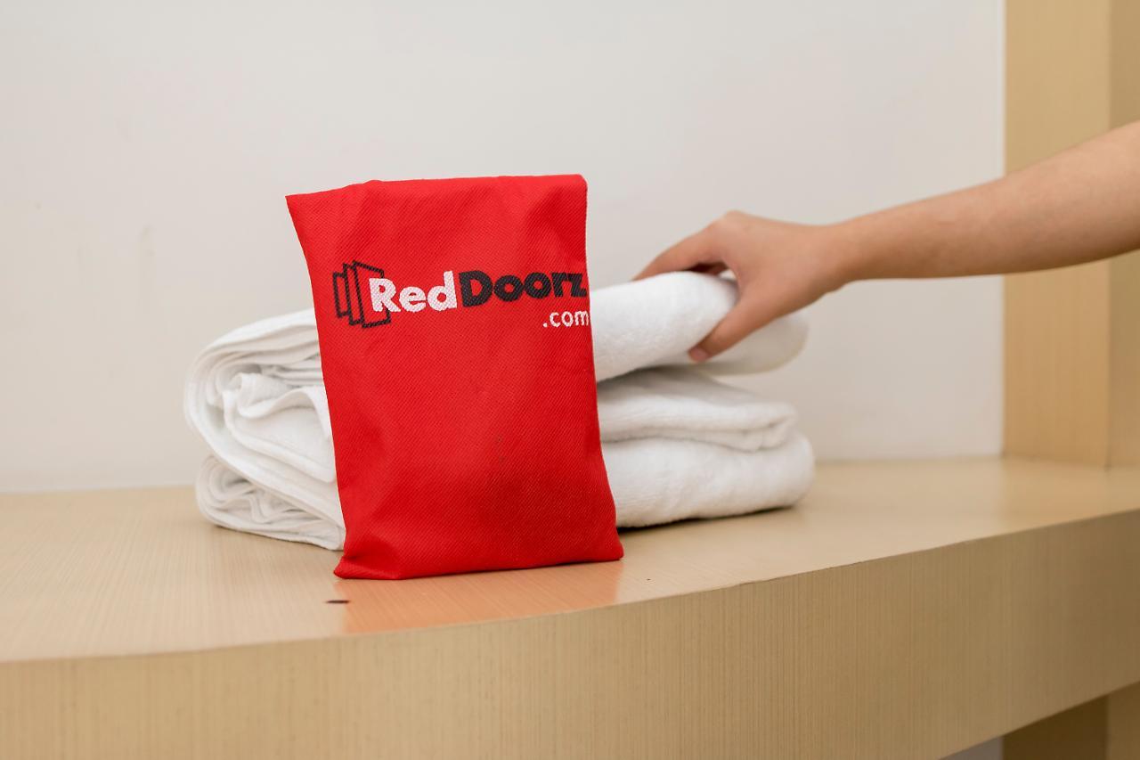 Reddoorz Premium @ Bukit Damai Indah Hotel Balikpapan  Ngoại thất bức ảnh