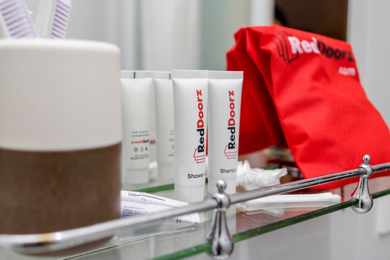 Reddoorz Premium @ Bukit Damai Indah Hotel Balikpapan  Ngoại thất bức ảnh