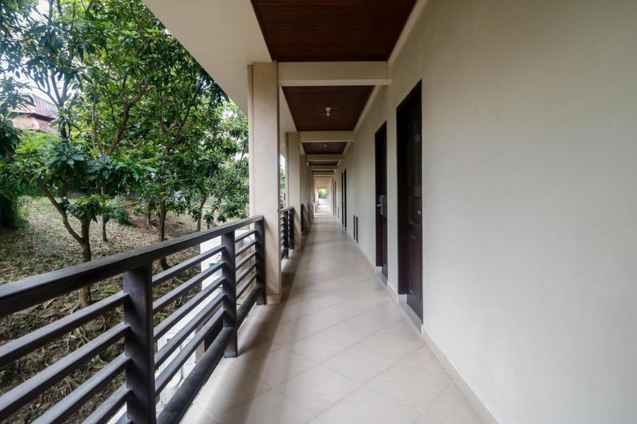 Reddoorz Premium @ Bukit Damai Indah Hotel Balikpapan  Ngoại thất bức ảnh